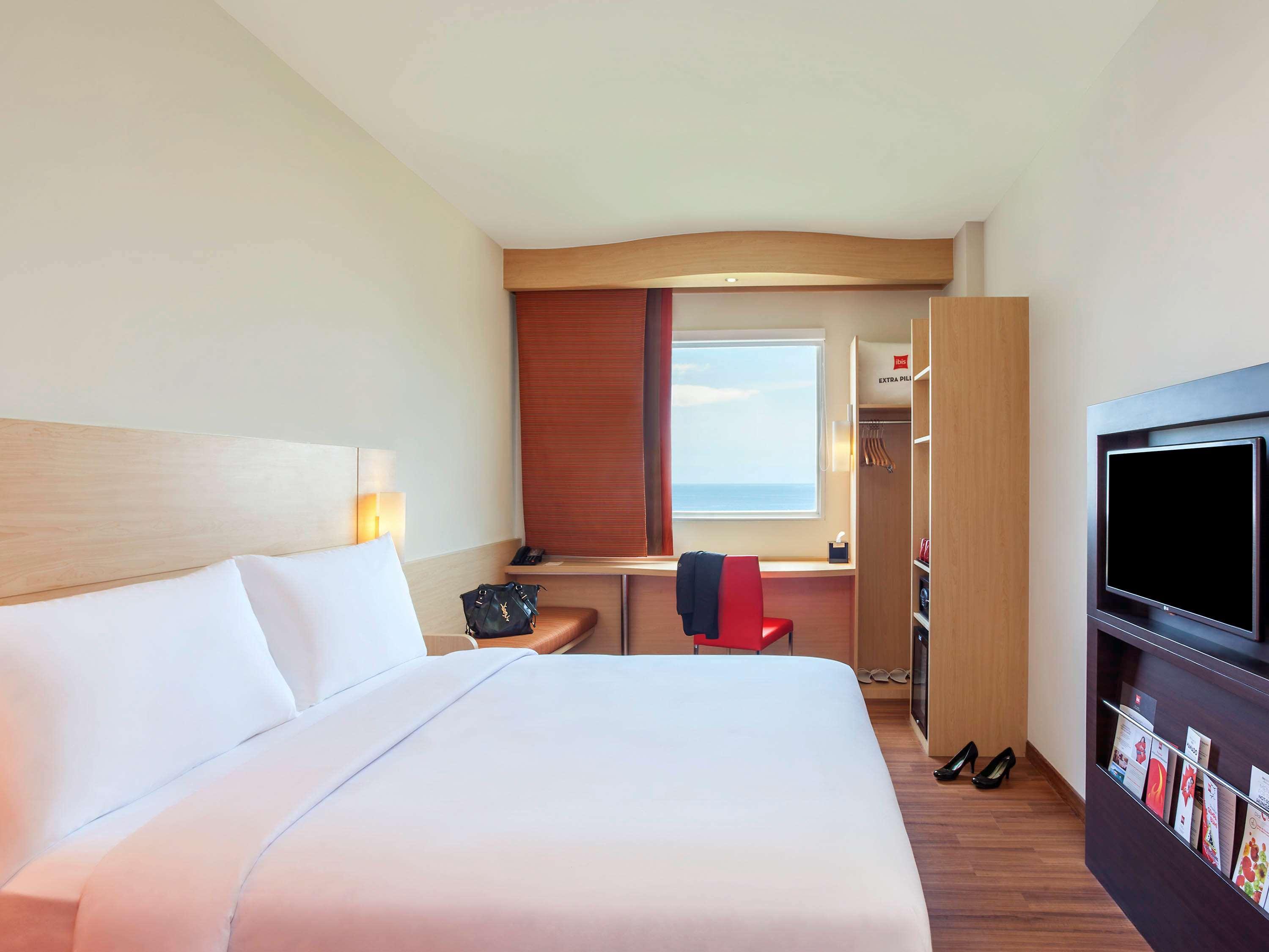 Ibis Manado City Center Boulevard Ngoại thất bức ảnh