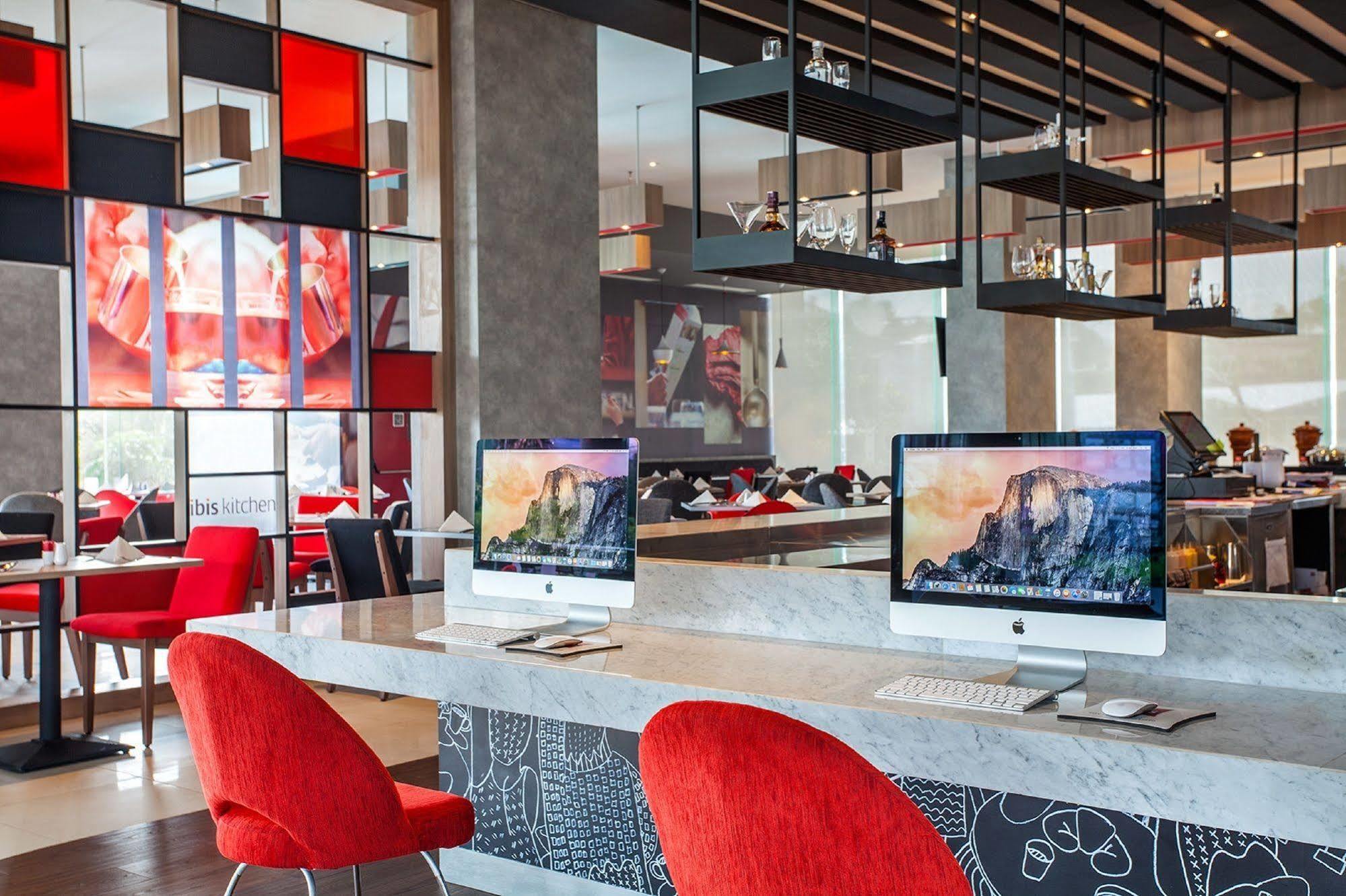 Ibis Manado City Center Boulevard Ngoại thất bức ảnh